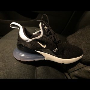 Nike Air Max 270